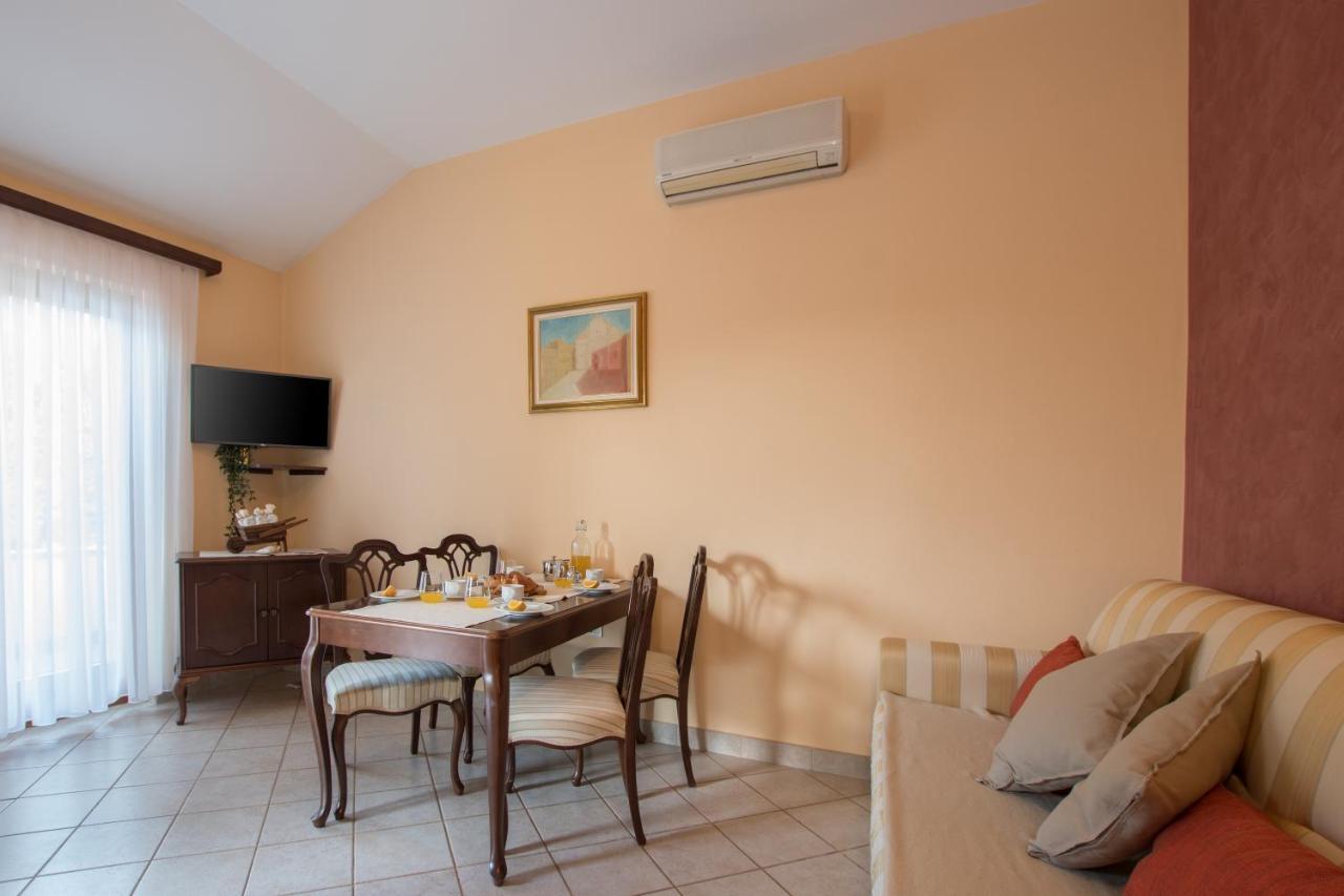 Apartments Viler Buje Exterior photo